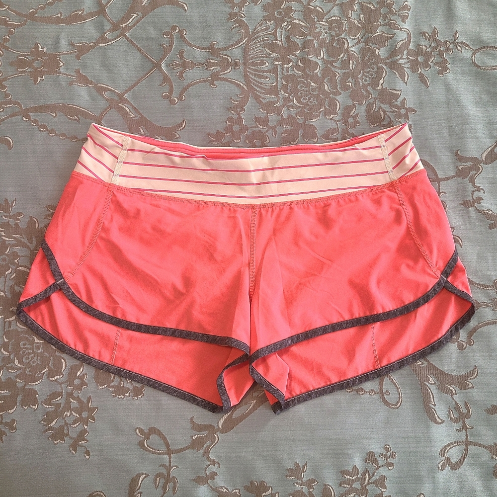 Lululemon Speed Short 4-way Stretch 2.5" Electric Coral Women Size 10
